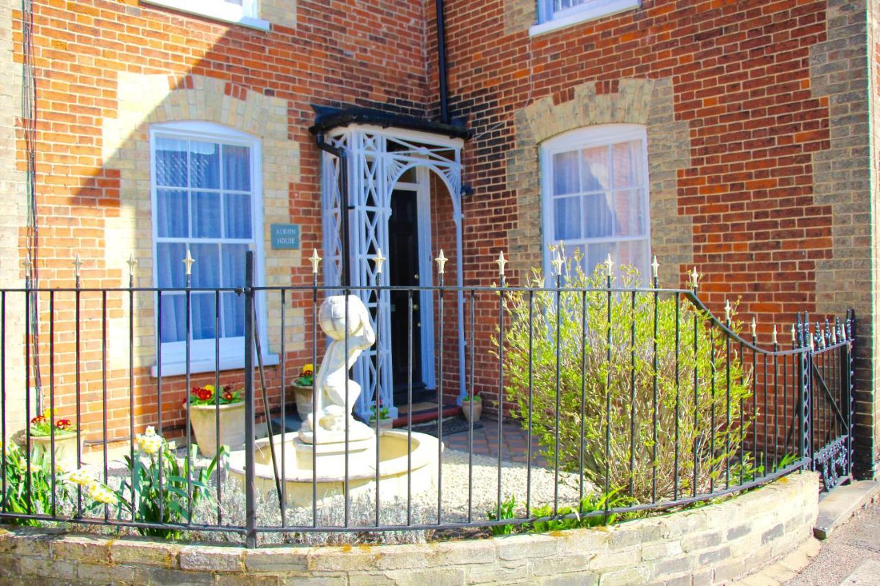 Villa Sleeps14 Seaside Luxury House On The Suffolk Coast à Saxmundham Extérieur photo
